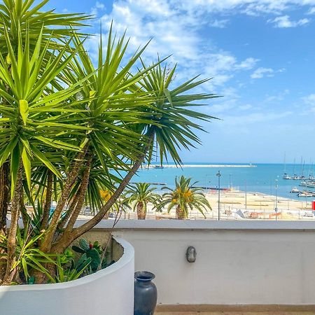 Terrazza Diomede- Manfredi Homes & Villas Manfredonia Exteriör bild